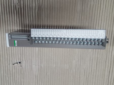 Fuji electric / MICREX-F PLC FTU155C リスト1