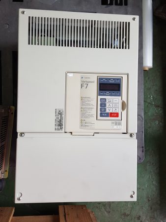 Yaskawa / Varispeed F7 Inverter CIMR-F7A4055 400V 55kW リスト0