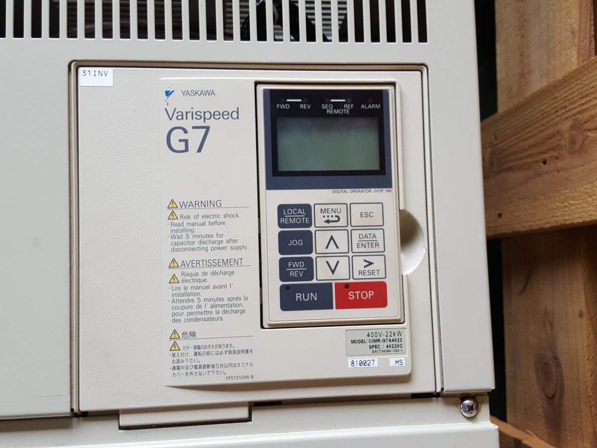 Yaskawa / Varispeed G7 Inverter CIMR-G7A4022  400V 22kW 画像1