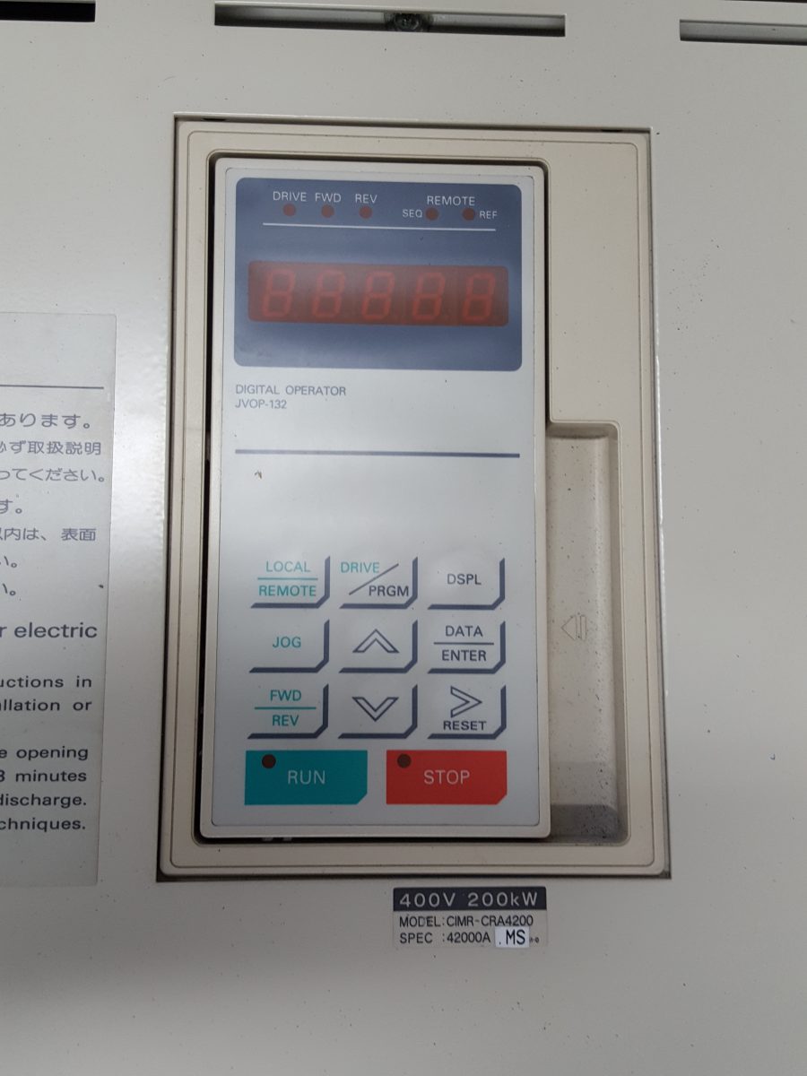 Yaskawa / Varispeed 686CR5 Inverter CIMR-CRA4200 400V 200kW 画像2