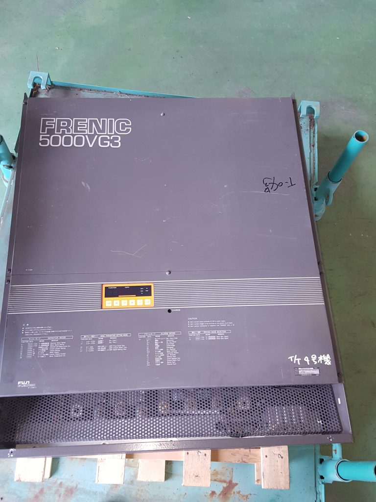 Fuji electric / FRENIC5000 VG3 Inverter FRN200VG3-4Z