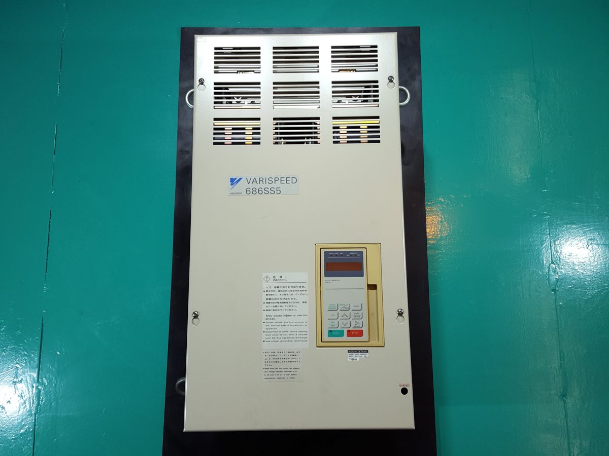 Yaskawa / Varispeed 686SS5 Inverter CIMR-SSA4037 400V 37kW 画像0