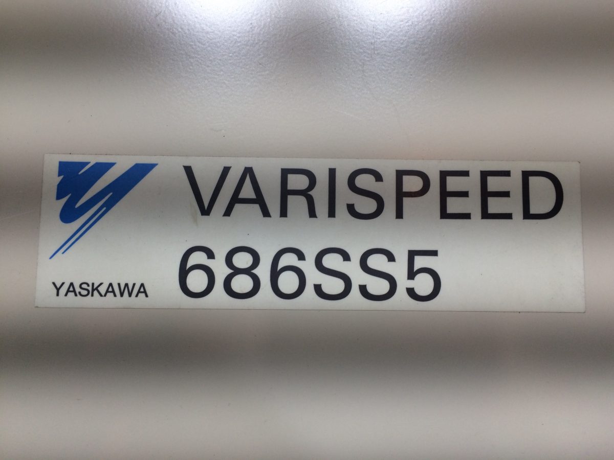 Yaskawa / Varispeed 686SS5 Inverter CIMR-SSA4055 400V 55kW 画像2