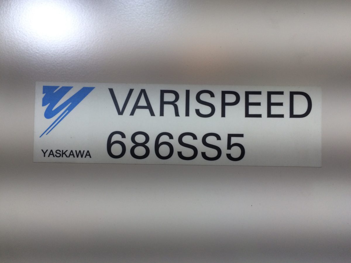 Yaskawa / Varispeed 686SS5 Inverter CIMR-SSA4055 400V 55kW 画像3
