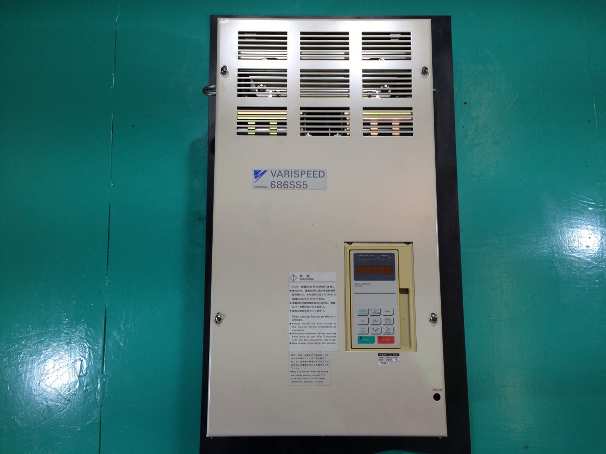 Yaskawa / Varispeed 686SS5 Inverter CIMR-SSA4037 400V 37kW 画像0