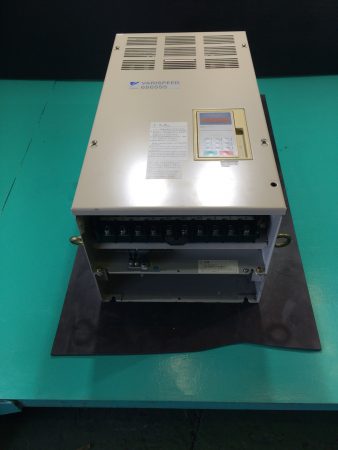 Yaskawa / Varispeed 686SS5 Inverter CIMR-SSA4037 400V 37kW リスト1