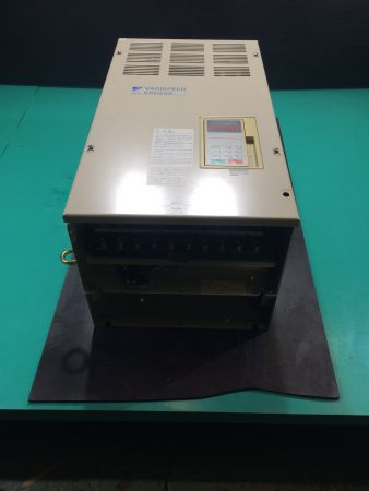 Yaskawa / Varispeed 686SS5 Inverter CIMR-SSA4037 400V 37kW リスト1